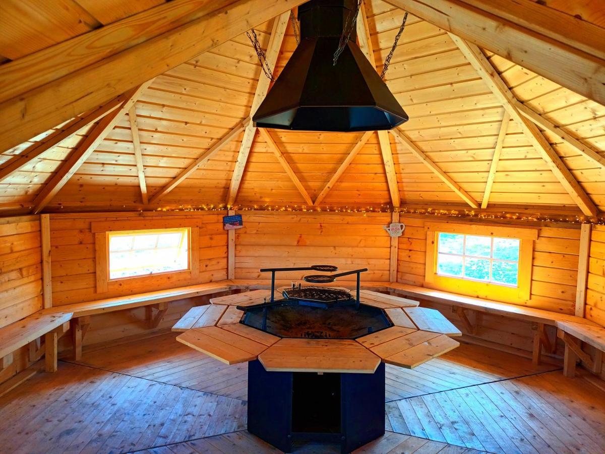 Ceide Glamping Hotel Баликасъл Екстериор снимка